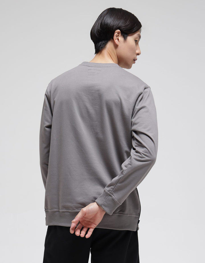 Nevada Two Side Print Sweater Pria