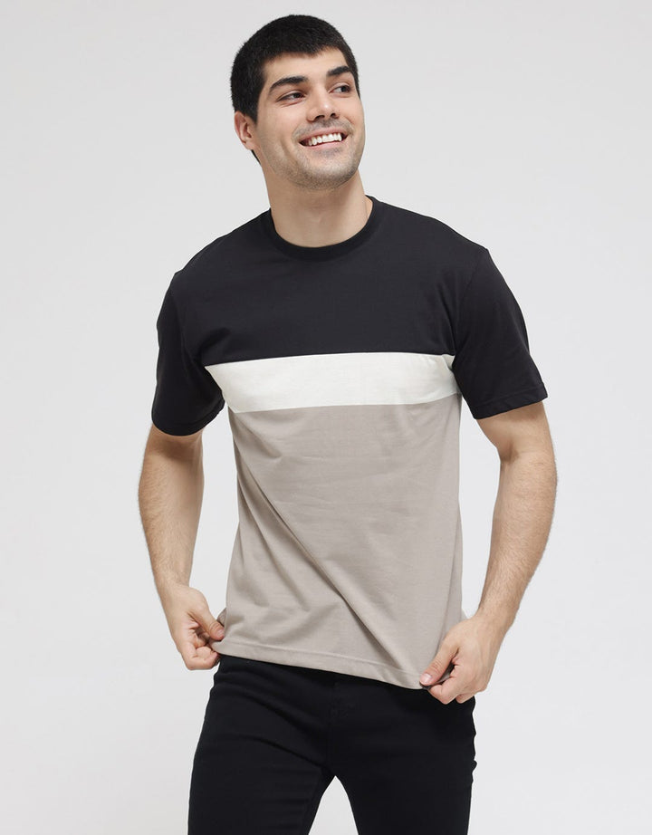 Details Stripe Reguler Kaos Pria