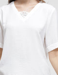 St. Yves Short Sleeve Blouse Lyonne Creepe With Lace And Metal Trims Detaling