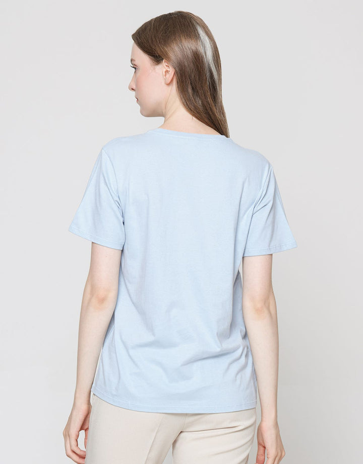 Nevada Don't Have Energy Kaos Wanita