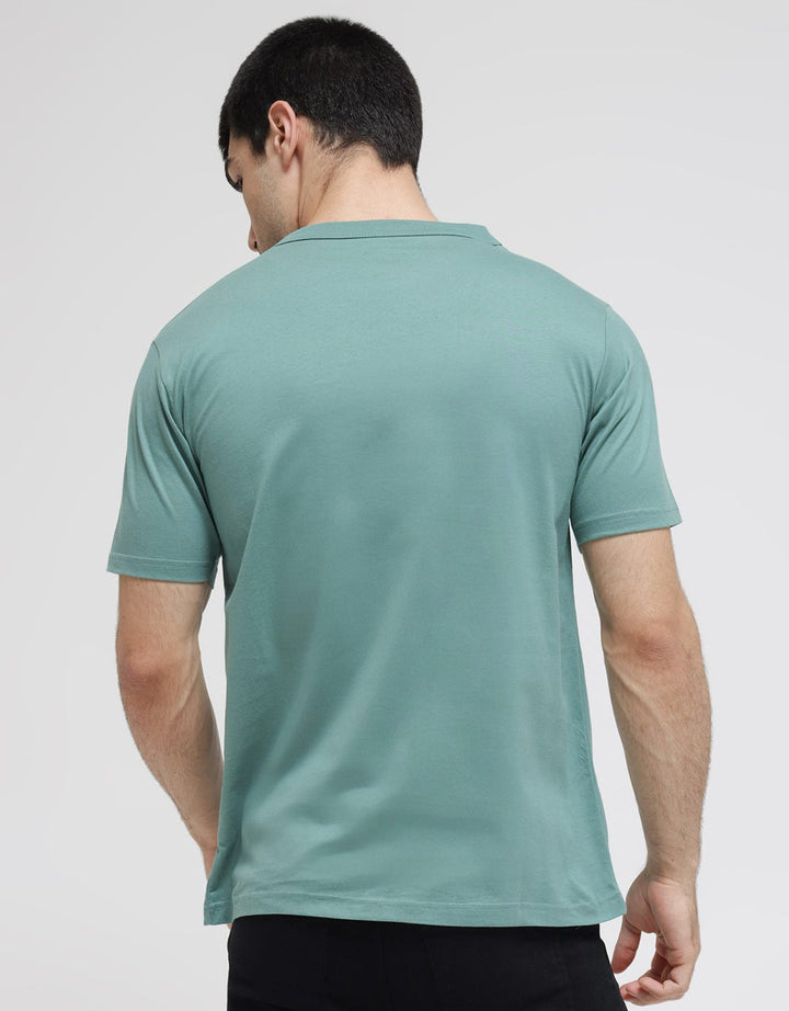 T Zone B-Side Upshot Kaos Casual Pria