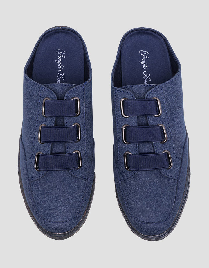 Yongki Komaladi Open Back Sandal Bustong Pria
