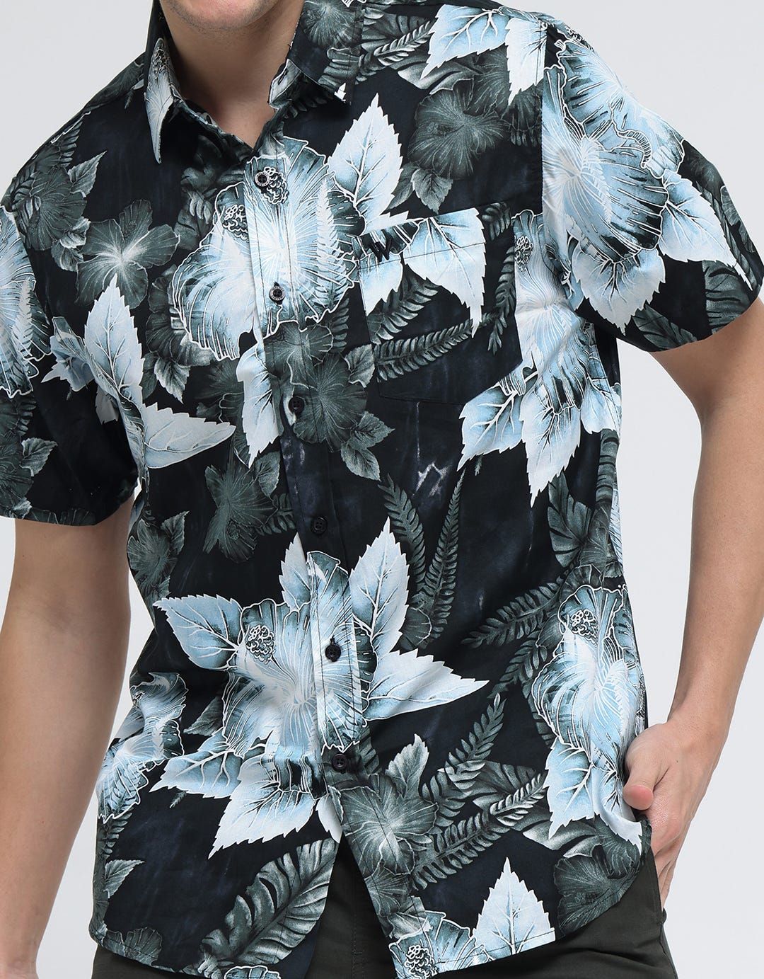 Walrus Kemeja Studio Leaf Print