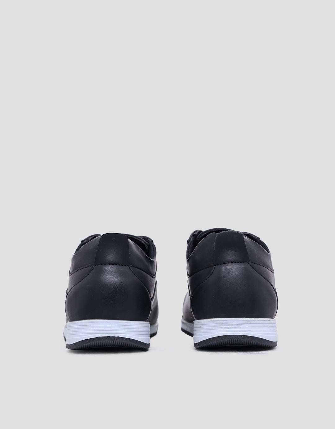 Yongki Komaladi Men's Casual Loafers