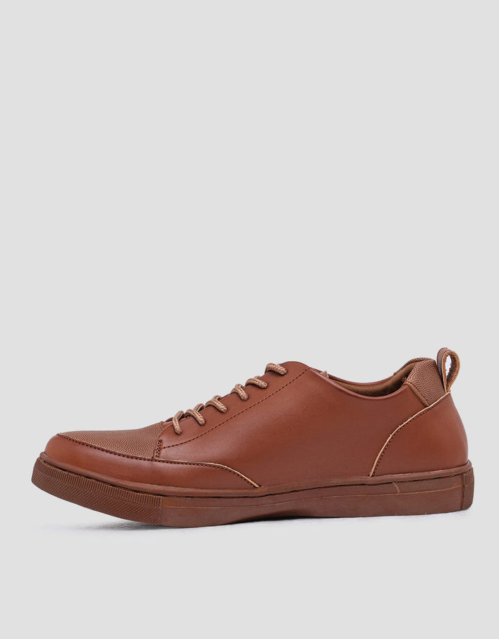 Yongki Komaladi Cb230 Men's Vantovel Shoes