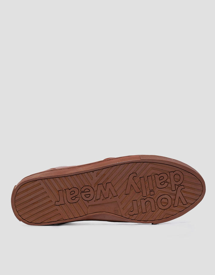 Yongki Komaladi Cb230 Men's Vantovel Shoes