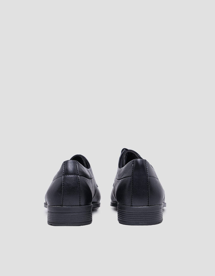 Yongki Komaladi Men's Vantovel Formal Shoes