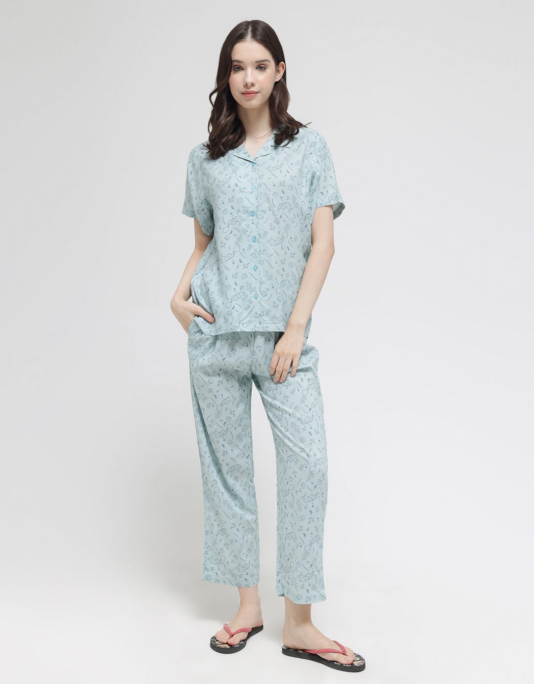 Disney Short Sleeve Pyjama Pants Pooh Beach