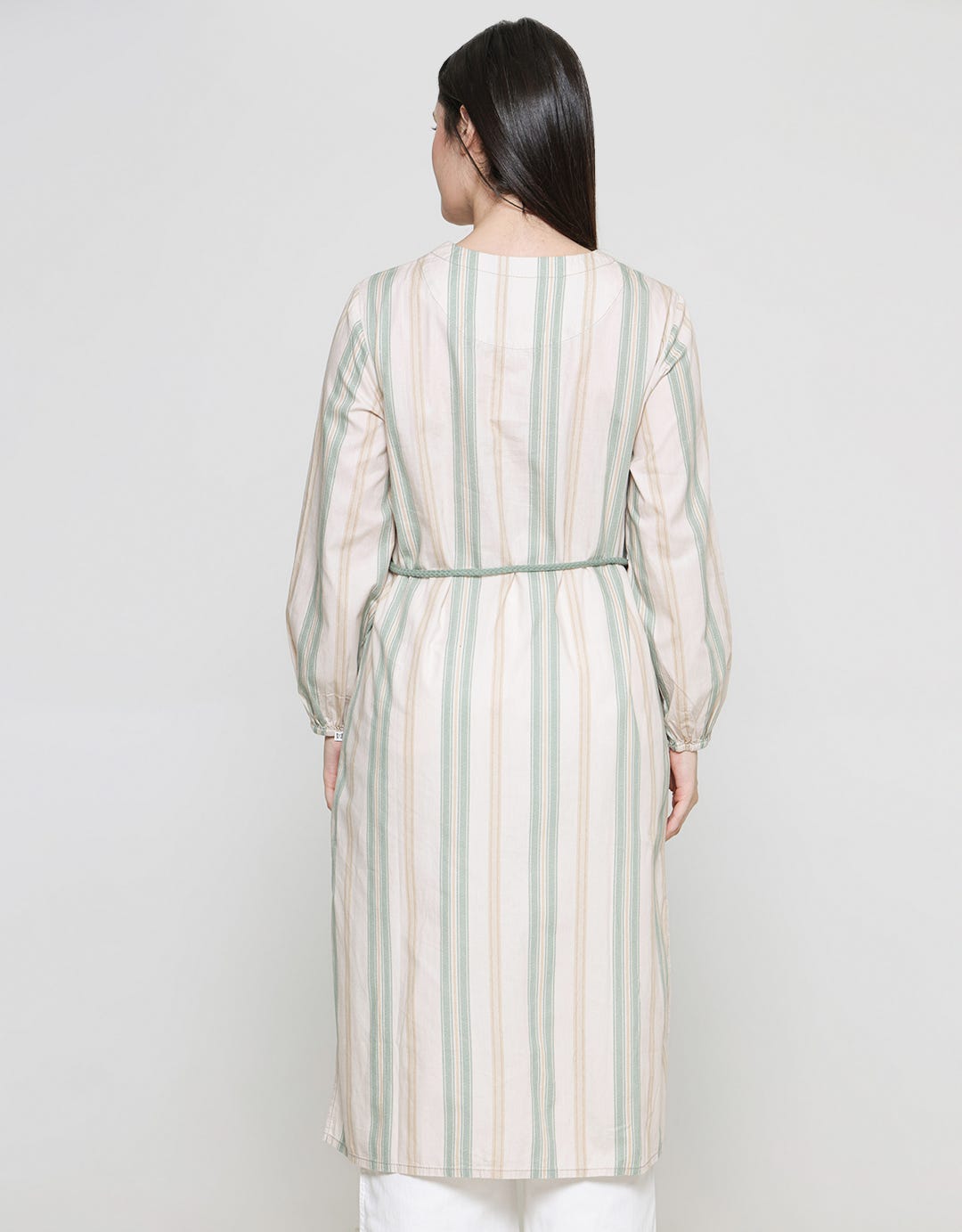 Expand Borya Blouse Wanita
