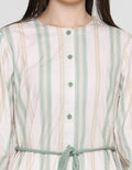 Expand Borya Blouse Wanita