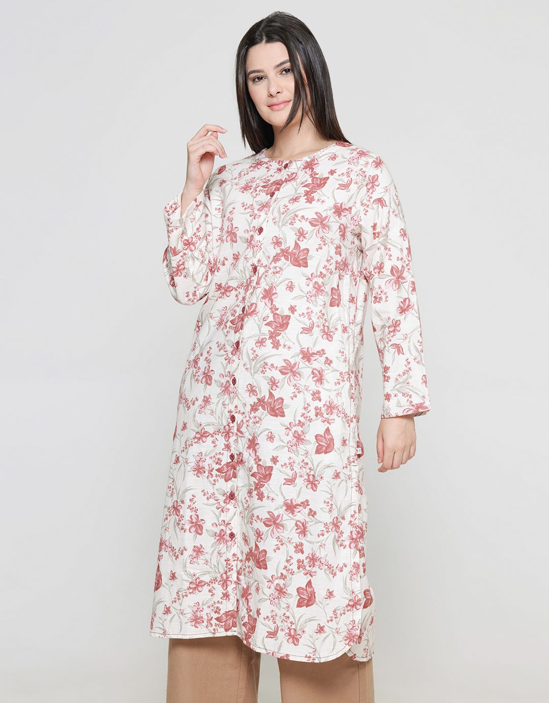 Expand Thuryn Blosue Wanita
