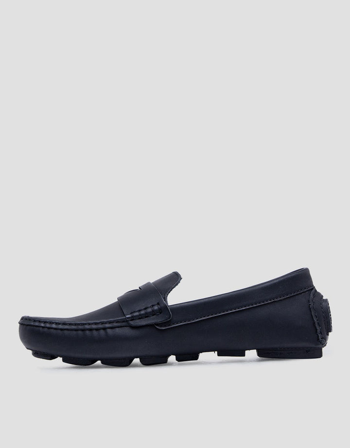 Yongki Komaladi Mocassin Slip On Pria
