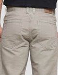 Cardinal Casual Plain Basic Chinos Pria