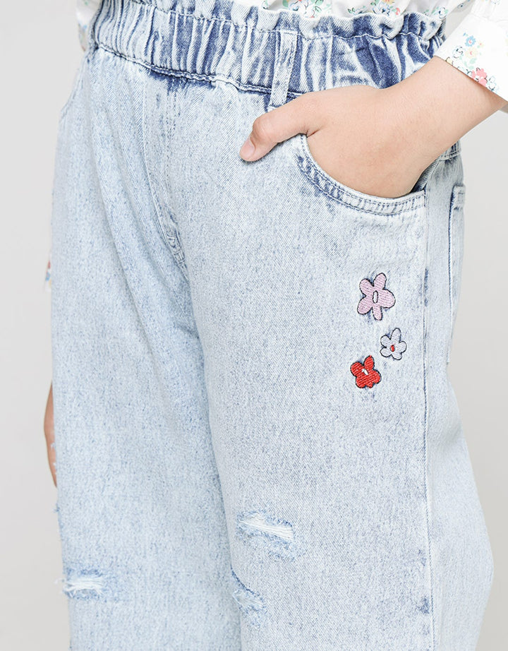 Nevada Denim Long Pants With Embro Flowers