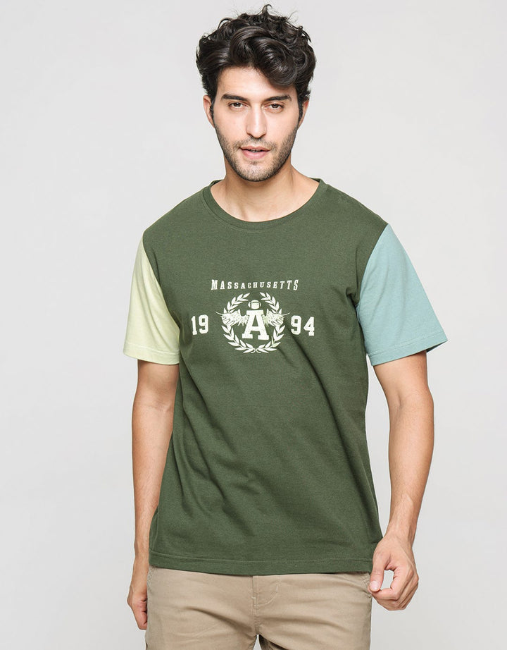 T Zone Massachusetts Print Kaos Theme Pria