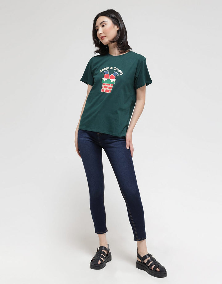Nevada Santa Coming Xmas Kaos Wanita