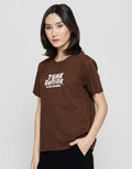 Nevada Think Outside Kaos Print Wanita