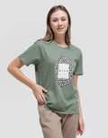 Details Animal Print Kaos Wanita