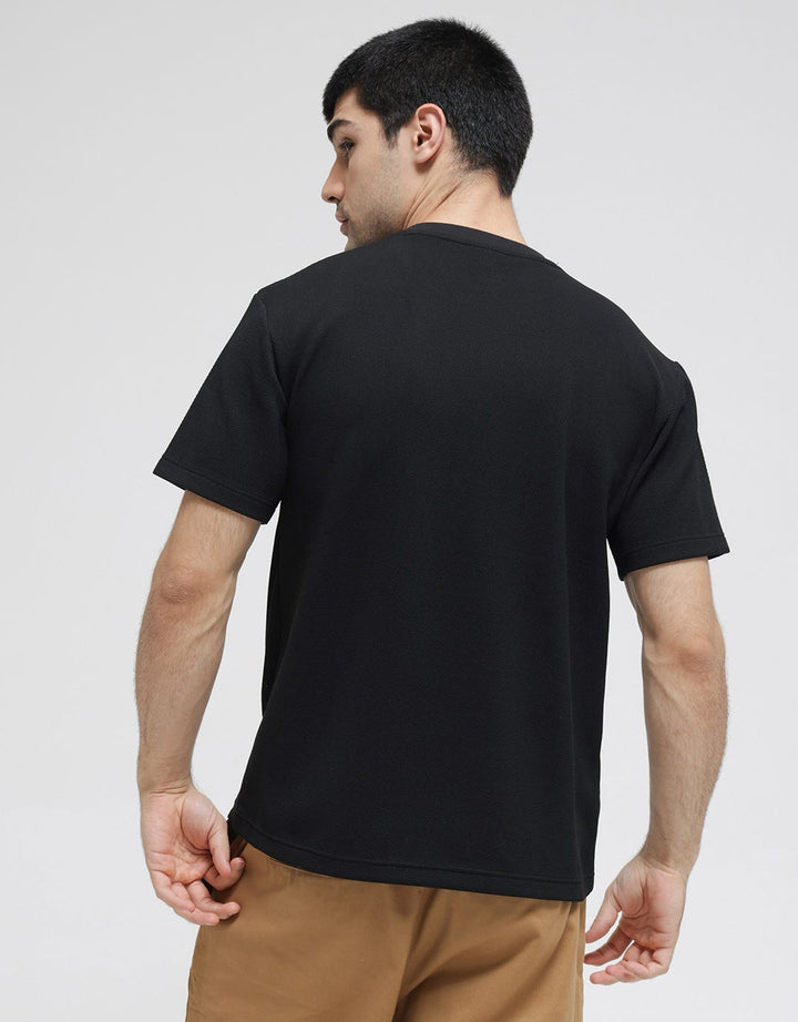 Details Texture Neck Embro Men's T-Shirt
