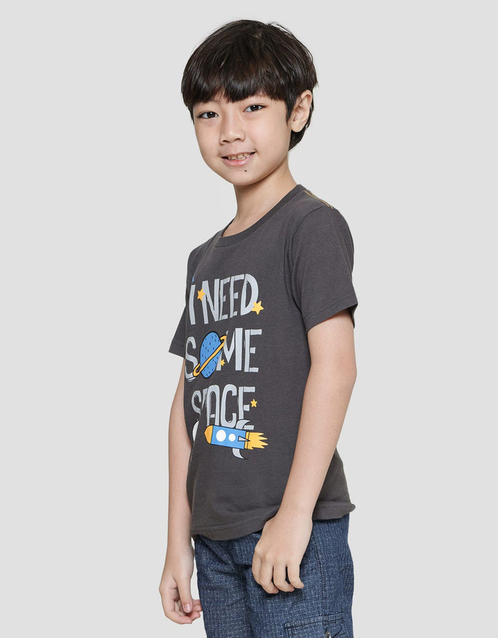 Little M Kaos Lengan Pendek Anak Laki-laki Print I Need Space