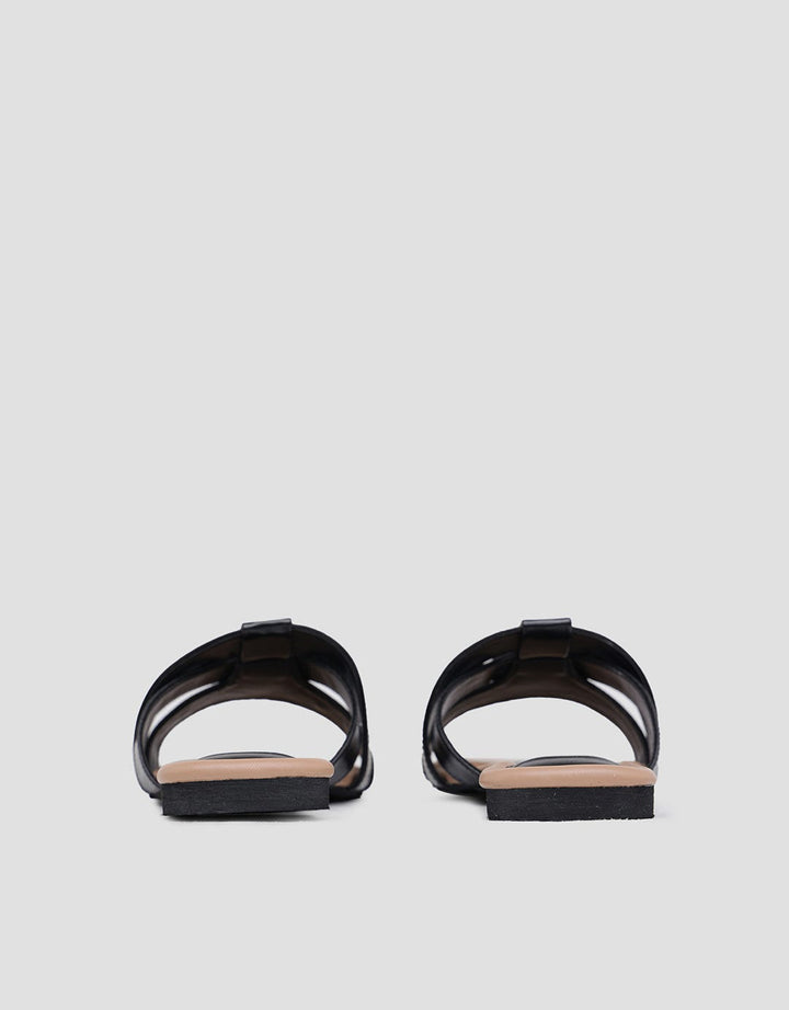 Details Sandal Cross Flat Wanita