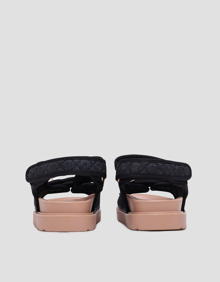 Details Twist Lock Slingback Strap Sandal Wanita