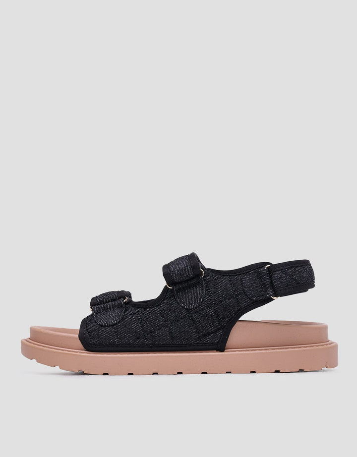 Details Twist Lock Slingback Strap Sandal Wanita