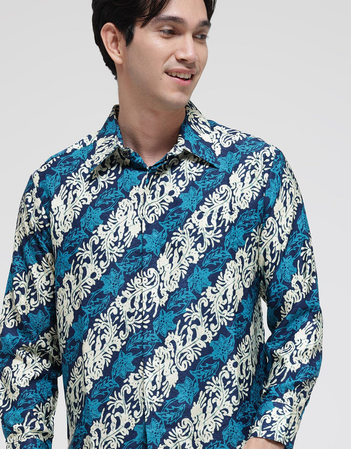Adikusuma Batik Shirt Alur