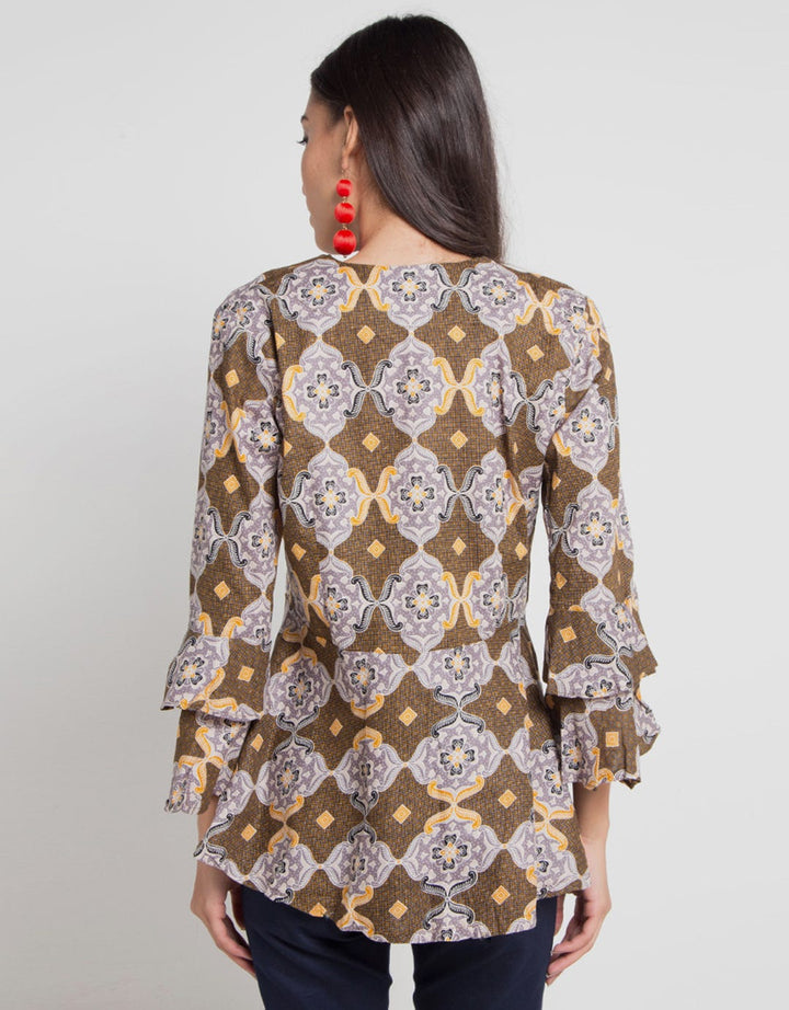 Adikusuma Blouse Batik Kawung Batik