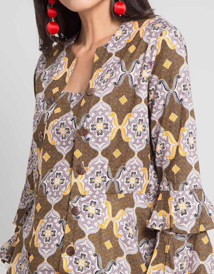 Adikusuma Blouse Batik Kawung Batik