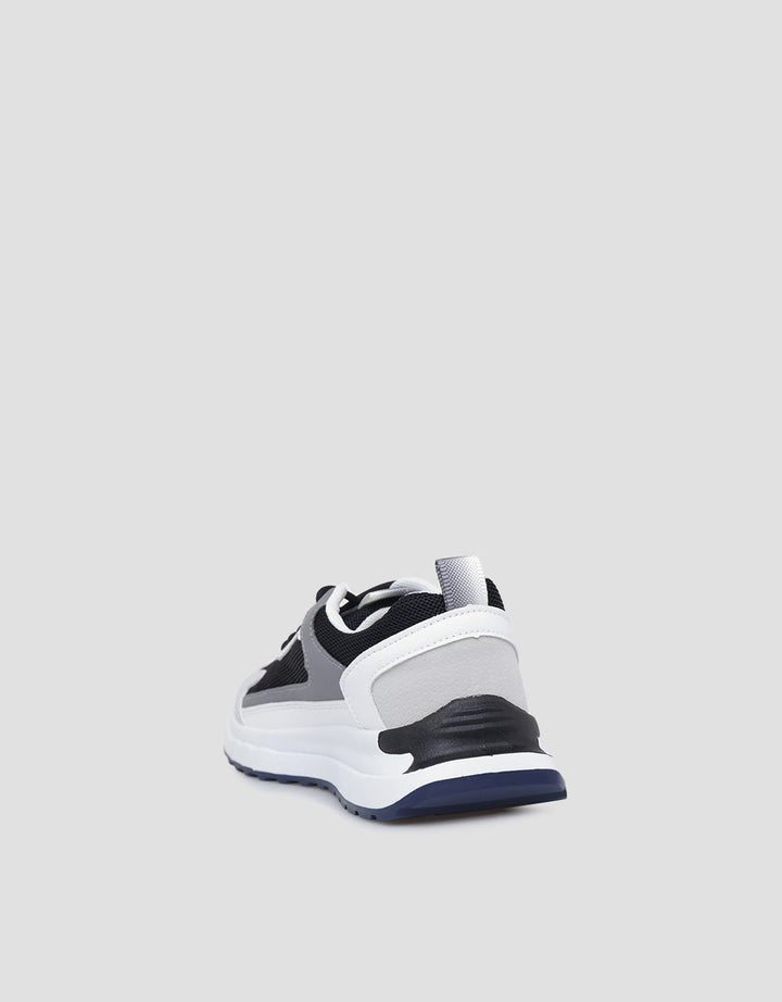 Yongki Komaladi Sporty Shoes