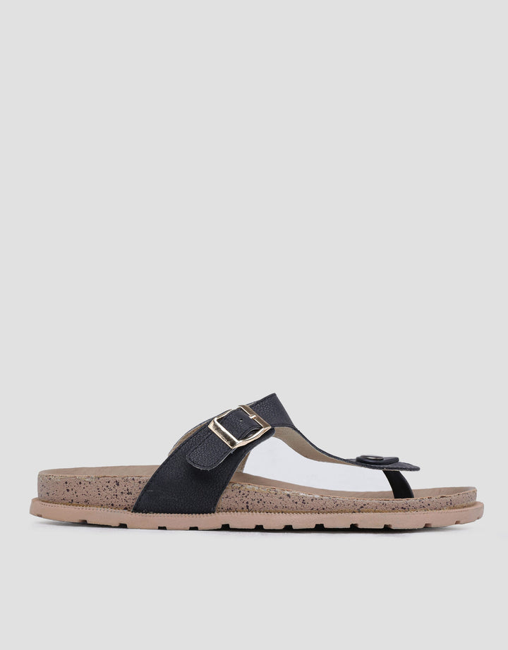 Yongki Komaladi Y-Strap With Buckle Sandal Wanita