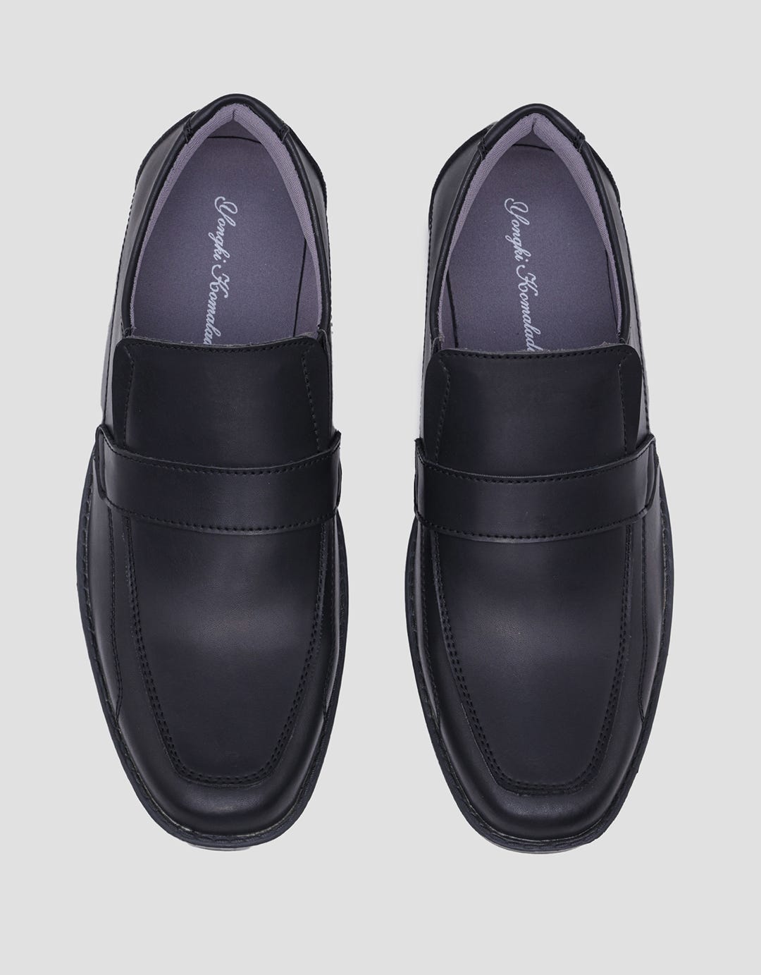 Yongki Komaladi Sepatu Vantovel Pria
