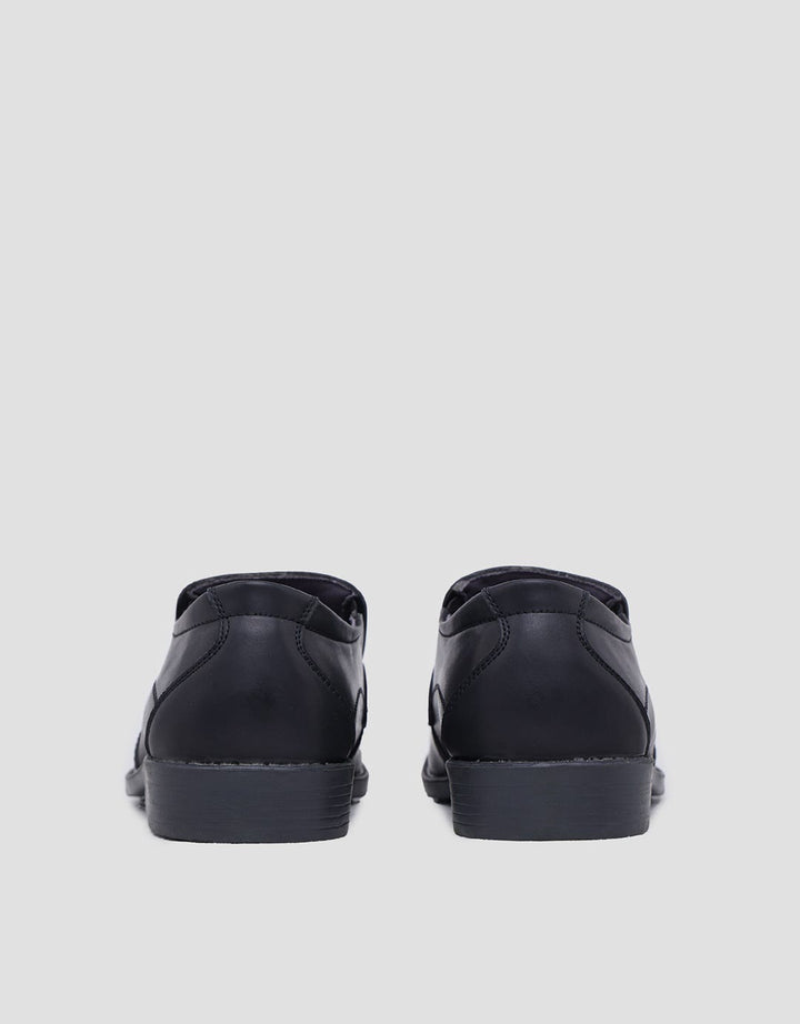Yongki Komaladi Sepatu Vantovel Pria