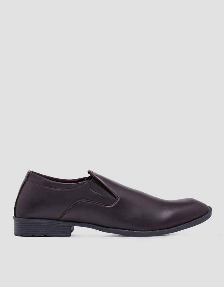 Yongki Komaladi Pantovel Classic Sepatu Pria