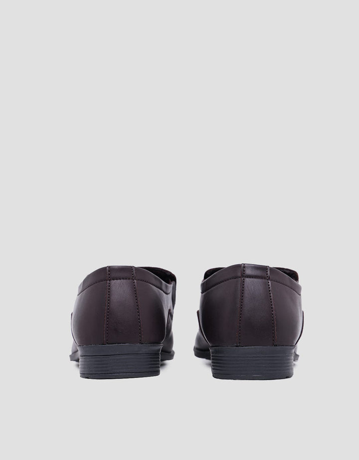 Yongki Komaladi Pantovel Classic Sepatu Pria