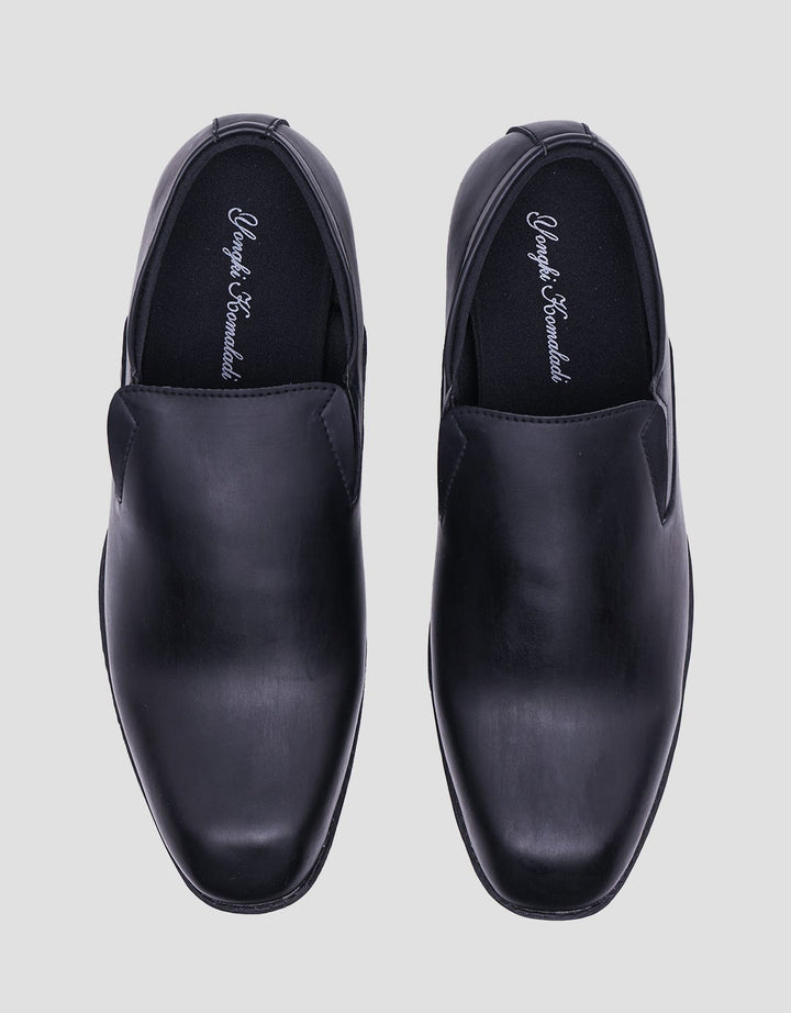 Yongki Komaladi Pantovel Classic Sepatu Pria