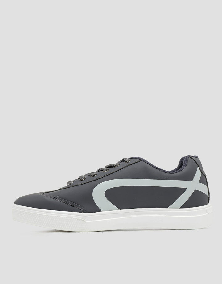 Yongki Komaladi Casual MCL Sneakers Men