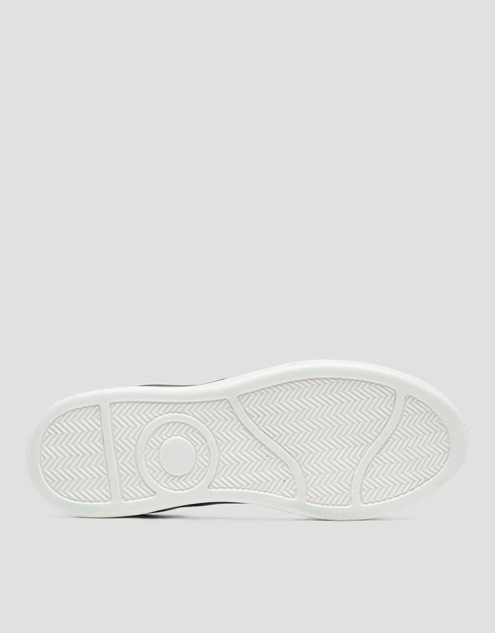 Yongki Komaladi Casual MCL Sneakers Men