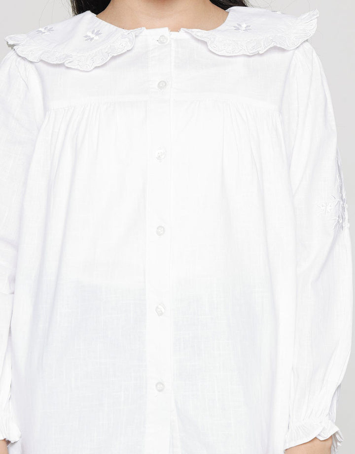 Nevada Long Sleeve Shirt Plain With Oversize Ruffle Collar And Flowers