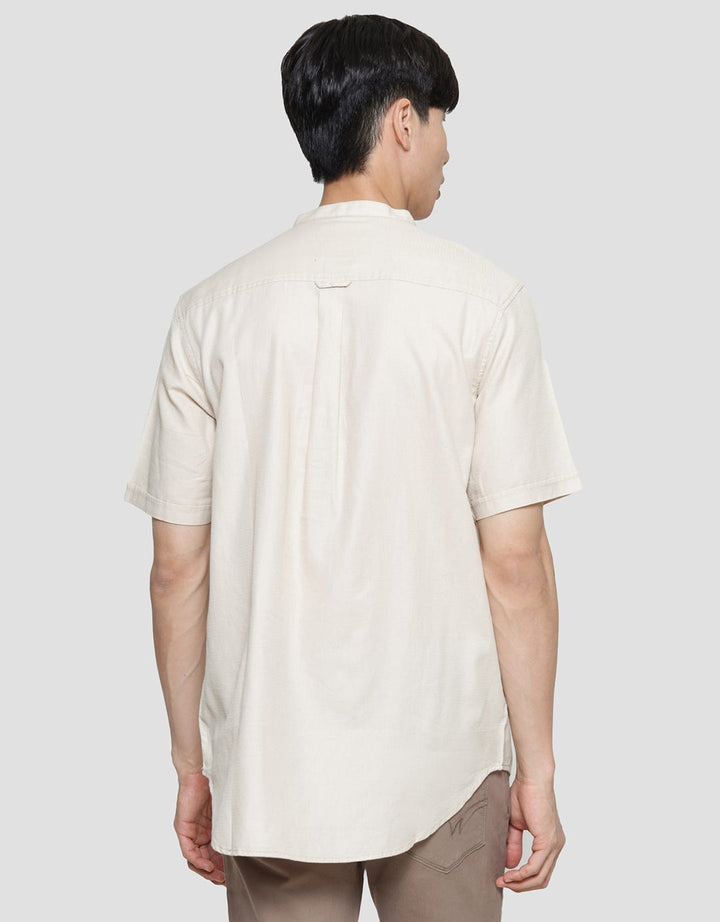 Lois Kemeja Koko Plain Pria
