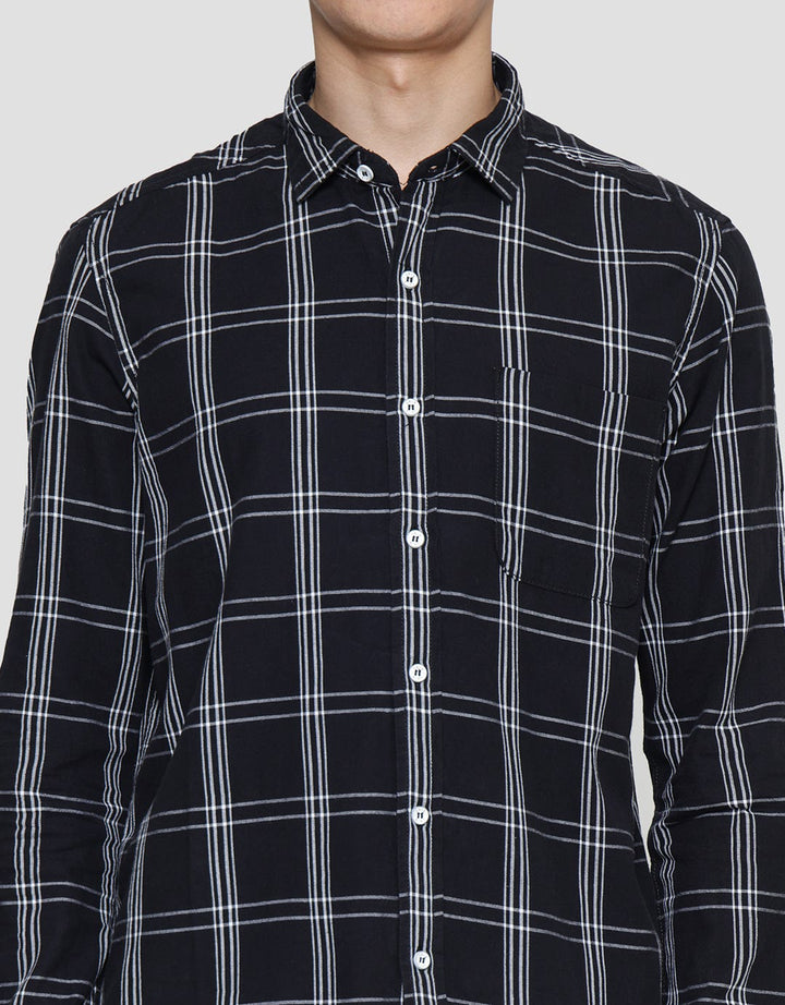 Lois Plaid Motif Kemeja Lengan Panjang Pria
