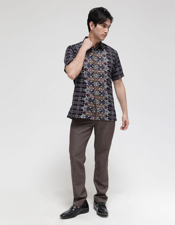 Krisna Wahyu Kemeja Batik Simply Lengan Pendek