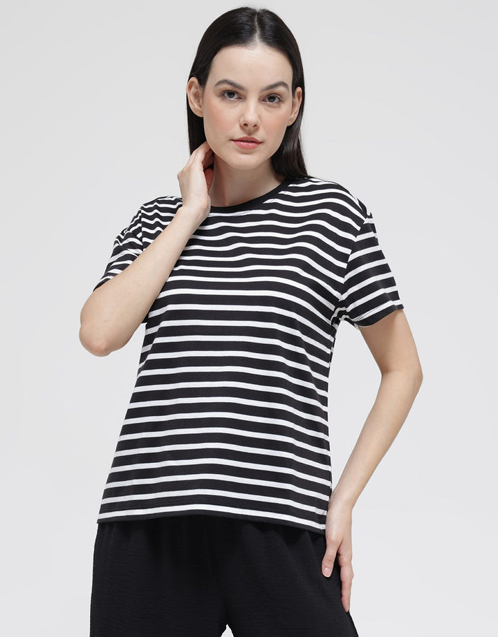 Connexion Knit Stripe Kaos Wanita