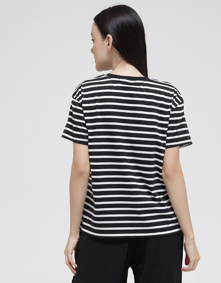 Connexion Knit Stripe Kaos Wanita