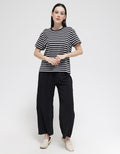 Connexion Knit Stripe Kaos Wanita