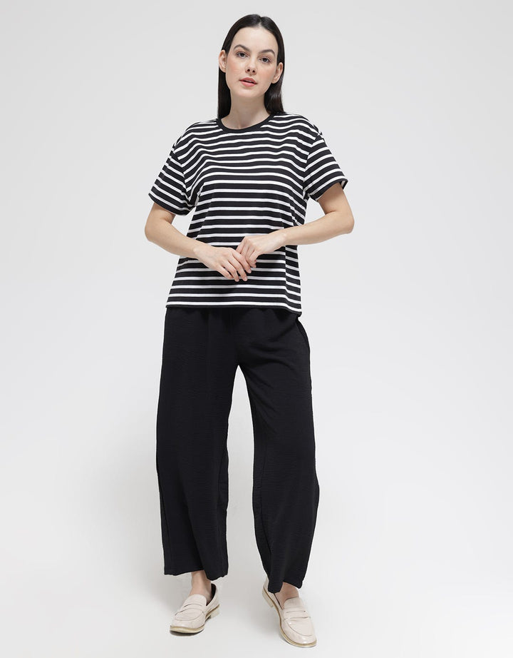 Connexion Knit Stripe Kaos Wanita