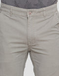 Cardinal Casual Plain Basic Chinos Pria