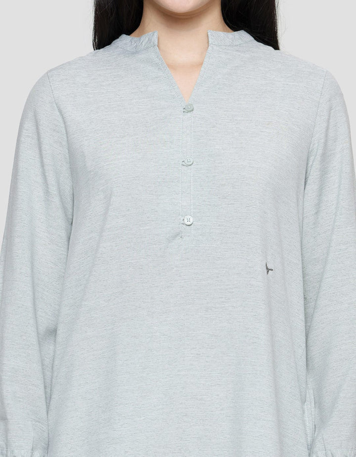 Triset Ladies Knee Blouse Women