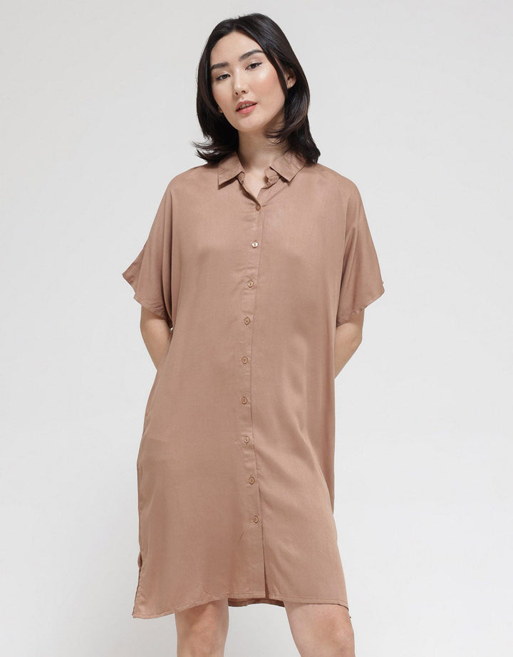 St. Yves Short Sleeve Midi Dress Solid Lina